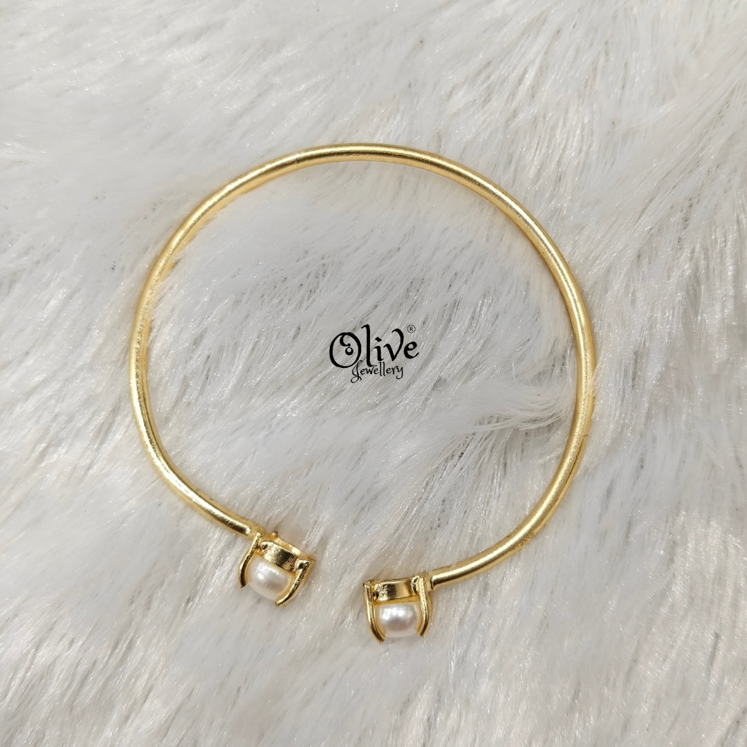 Fresh Water Pearls - Claw Fitting - Two Pearls