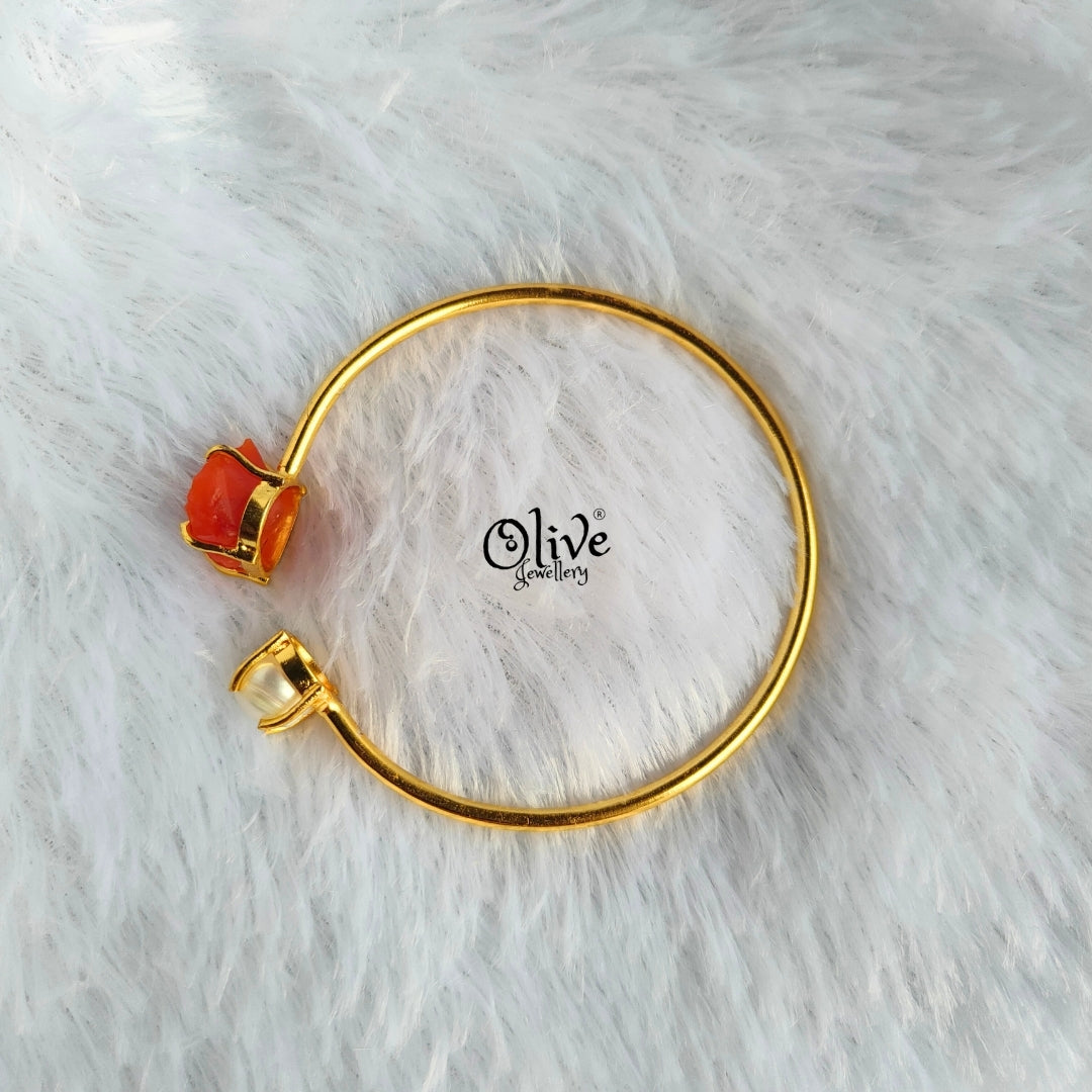 Natural Stone Kada - Claw Fitting - Rough Shape - Single Pearl