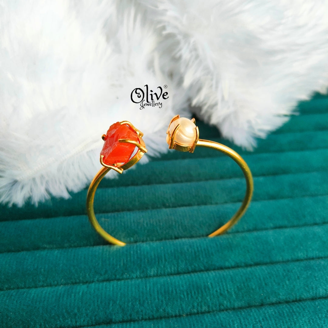 Natural Stone Kada - Claw Fitting - Rough Shape - Single Pearl