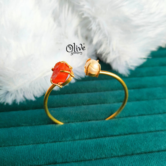 Natural Stone Kada - Claw Fitting - Rough Shape - Single Pearl