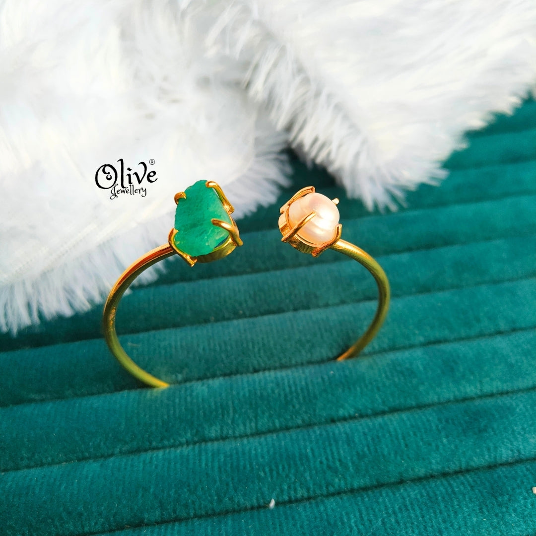 Natural Stone Kada - Claw Fitting - Rough Shape - Single Pearl