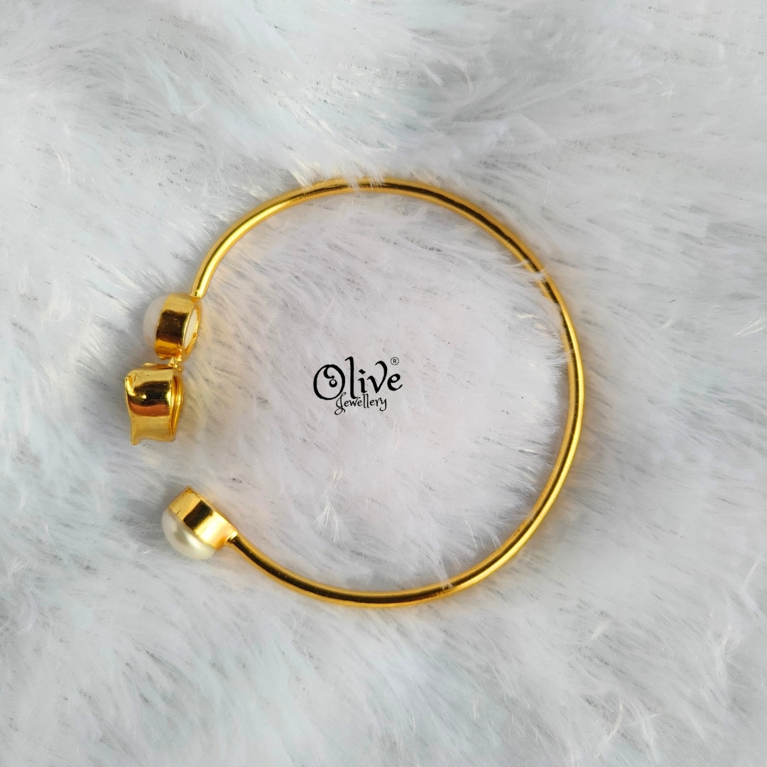 Natural Stone Kada - Collet Fitting - Single Stone - Double Pearls