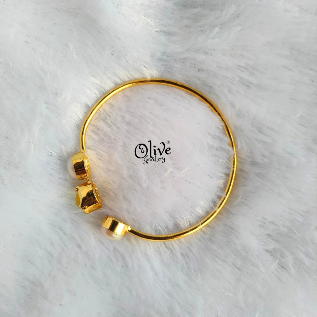 Natural Stone Kada - Collet Fitting - Single Stone - Double Pearls