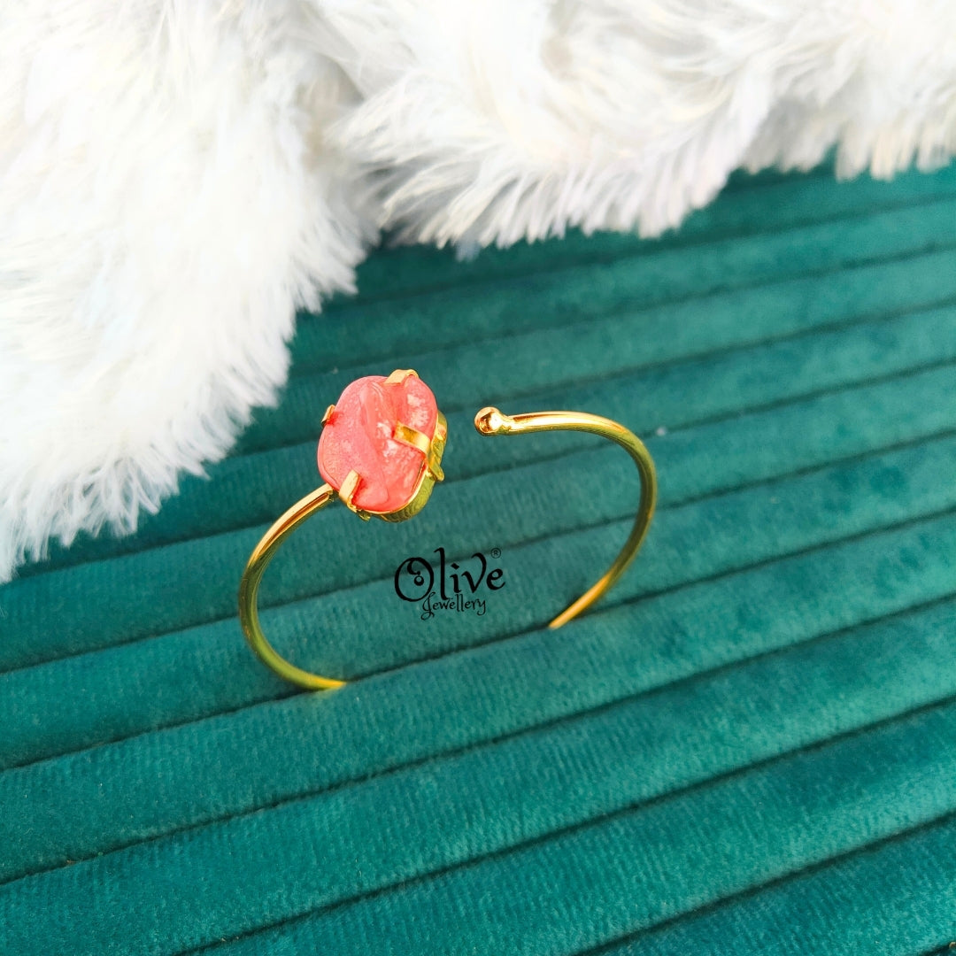 Natural Stones Kada - Claw Fitting - MOP