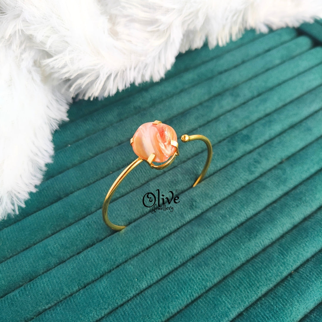 Natural Stones Kada - Claw Fitting - MOP