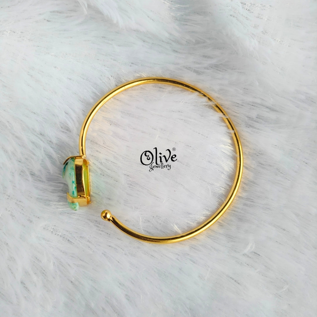 Natural Stones Kada - Claw Fitting - MOP