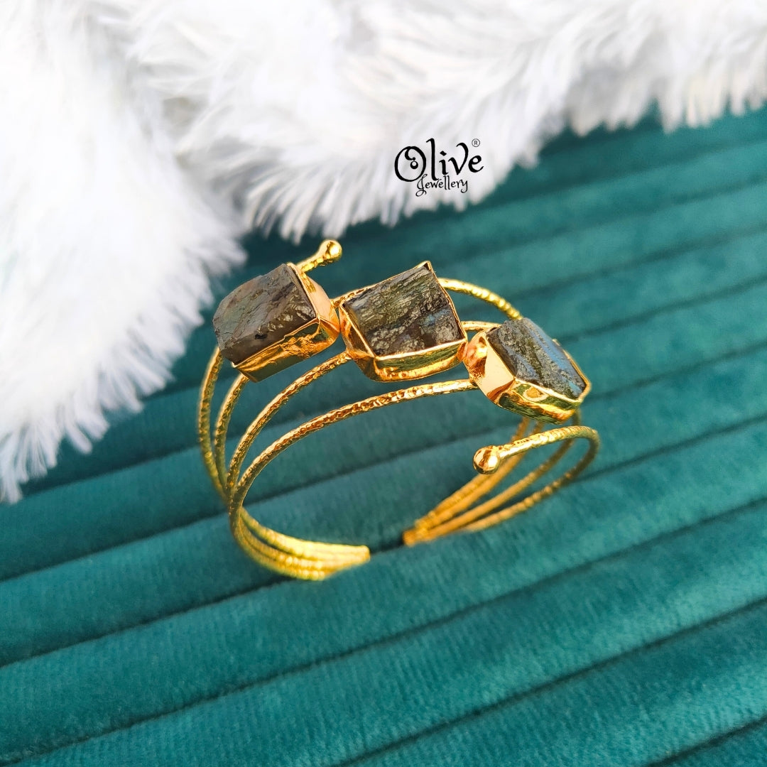 Natural Stone Kada - Collet Fitting - Three Stones