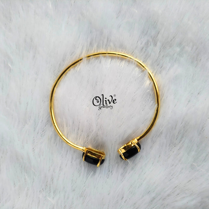 Natural Stones Kada - Claw Fitting - Finished Shape
