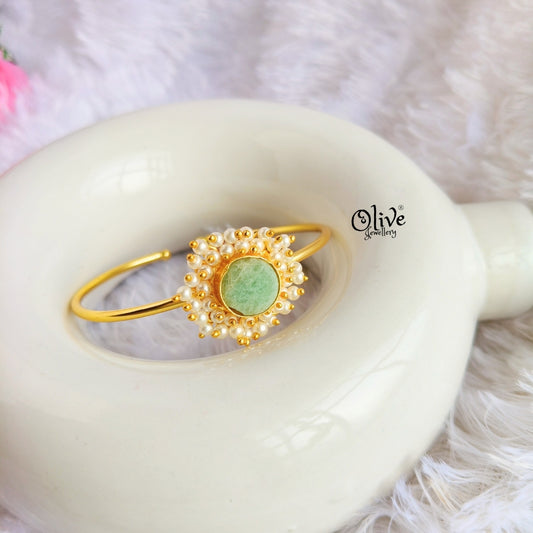 Natural Stones Kada - Collet Fitting - Circle Shape and Pearls