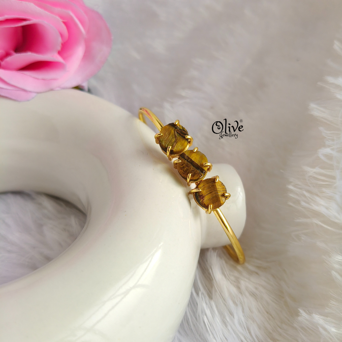 Natural Stones Kada - Collet Fitting - Three Stone