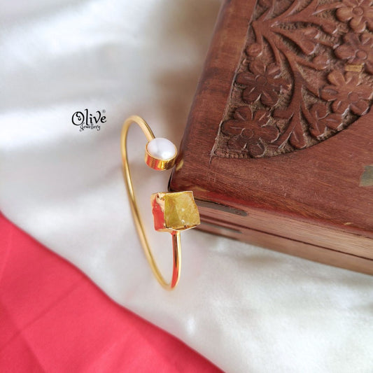 Natural Stone Kada - Collet Fitting- Rough Shape - Single Pearl- 232