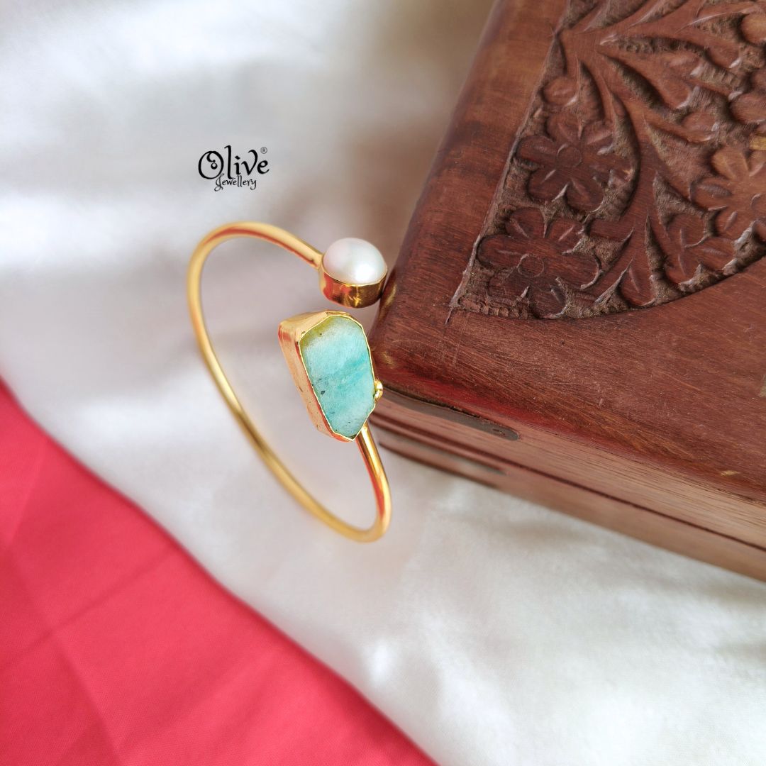 Natural Stone Kada - Collet Fitting- Rough Shape - Single Pearl- 232