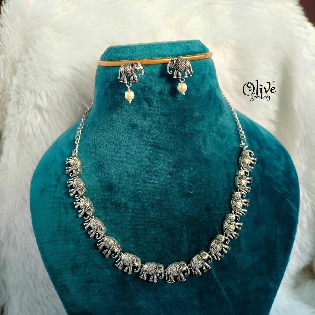 Oxidized Neckset - 91