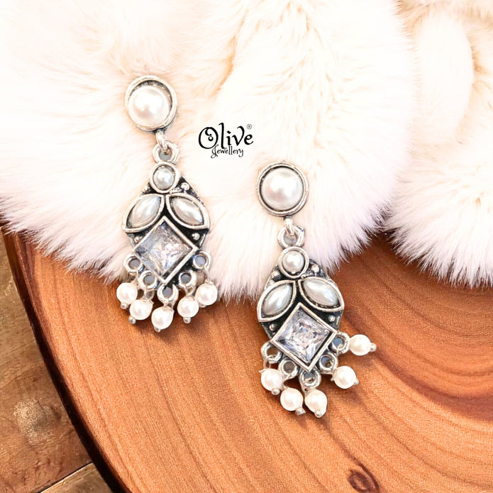 Oxidized Earrings - 511