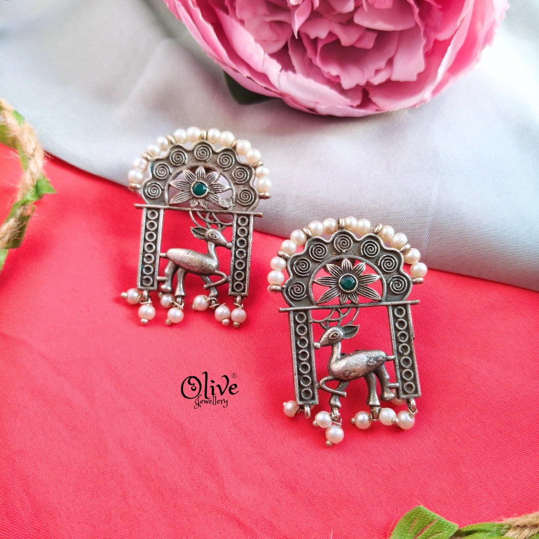 The Silver Homely Dears