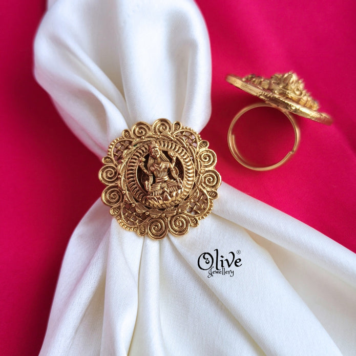 Laksmi Devi Matt Finish Finger Ring-015